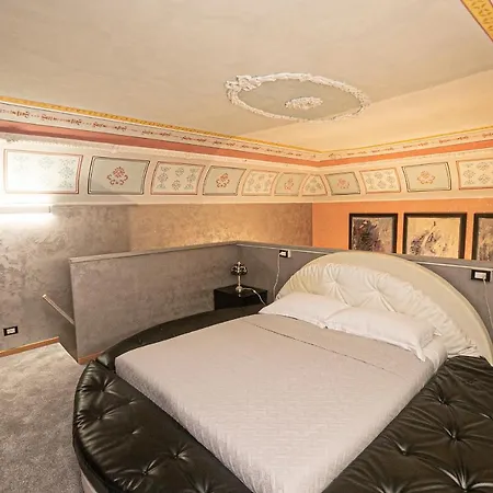 Apartment Dimora Patrizia In Centro Genoa